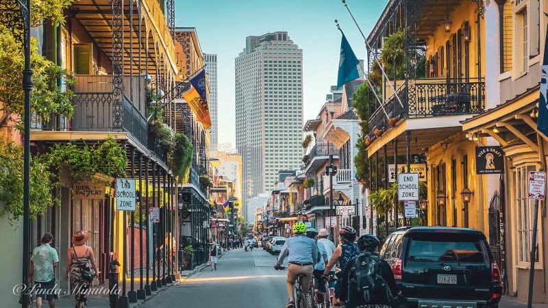 Image for the Tweet beginning: Whether it's sunlight casting a