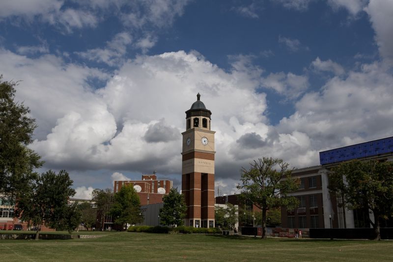 Image for the Tweet beginning: Have a relaxing fall break,