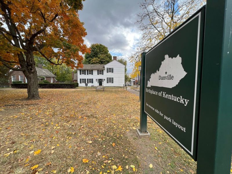 Image for the Tweet beginning: 🍁 Fall in love with