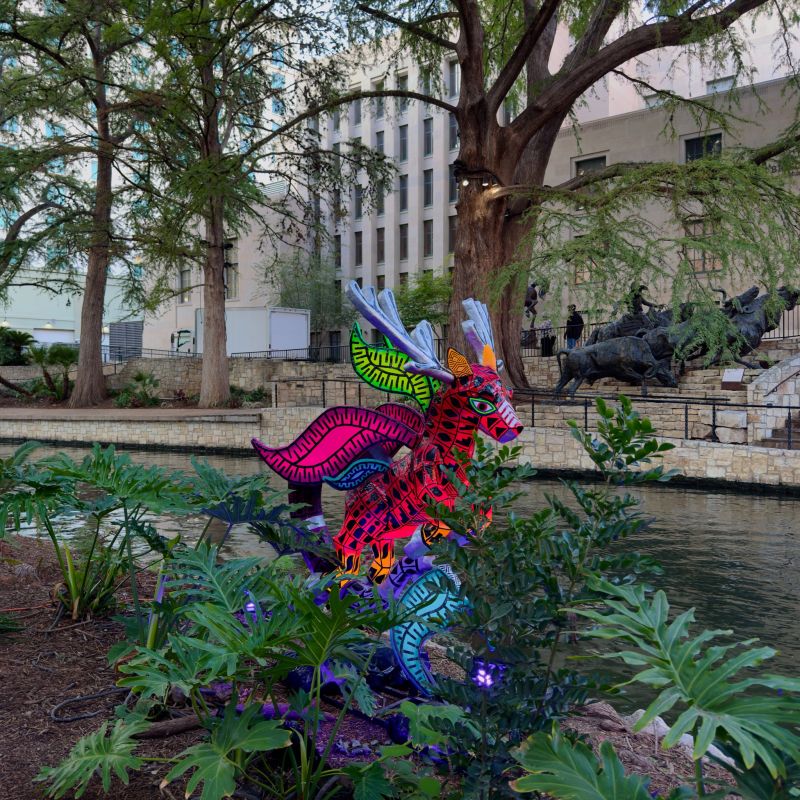 Image for the Tweet beginning: This October, celebrate Día de