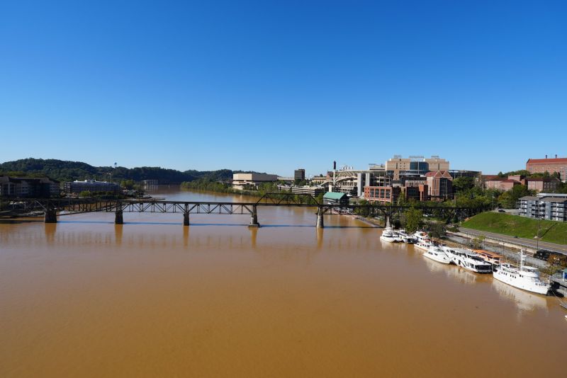 Image for the Tweet beginning: Tennessee River flows in downtown