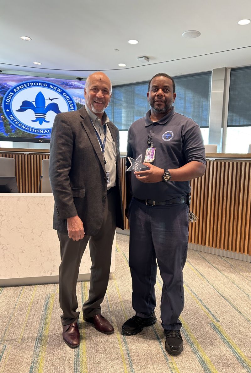 Image for the Tweet beginning: Each quarter, we recognize 3