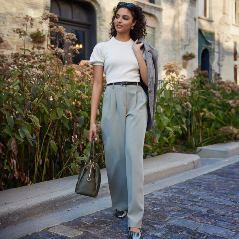 Image for the Tweet beginning: Belts are making a bold